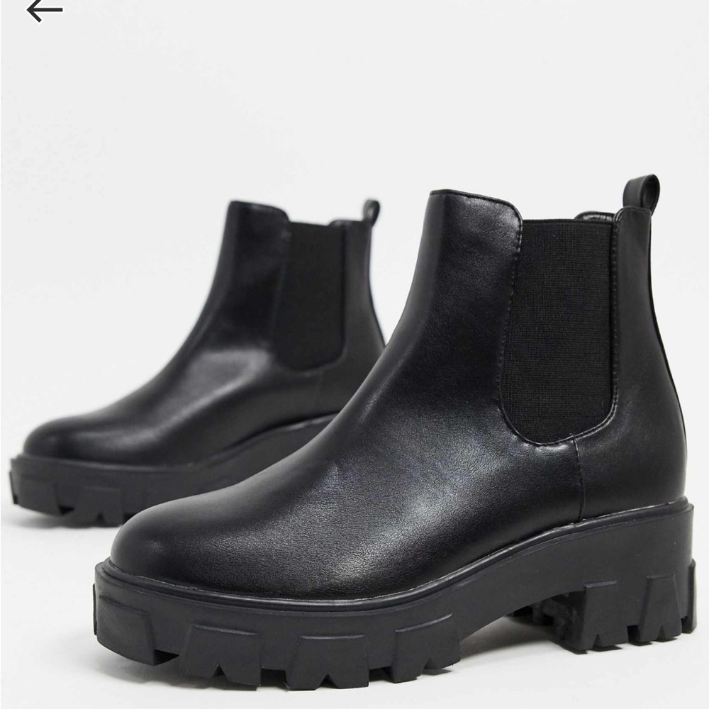 Black Ankle Boots with Chunky Platform Sole